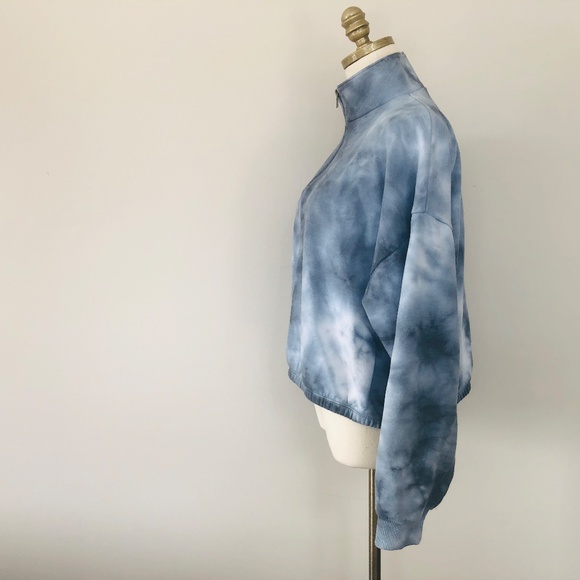 American Eagle Large Blue Stone Washed Sweatshirt - Picture 4 of 8